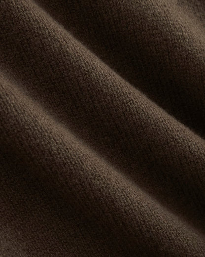 V-Neck Sweater in Extrafine Luxe Merino | Coffee Bean