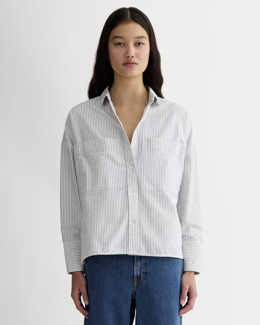 The Boxy Oxford | Black / White