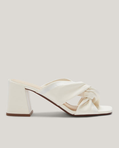 The Day Twist Heel | Canvas