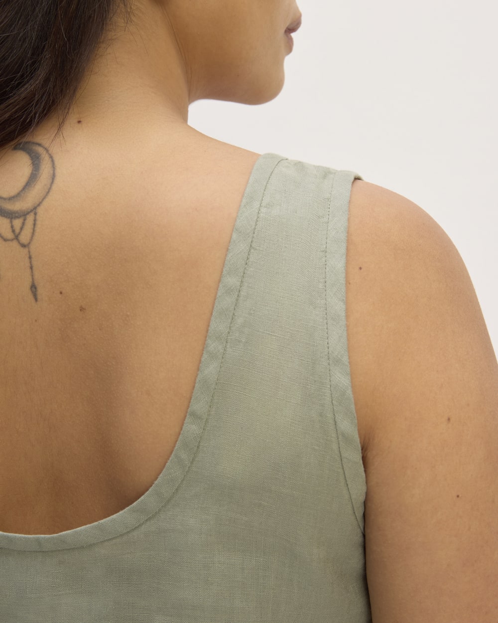 The Scoop Tank in Linen | Sage Green