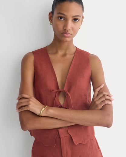 Tie-Front Scallop Tank in Linen | Henna Red