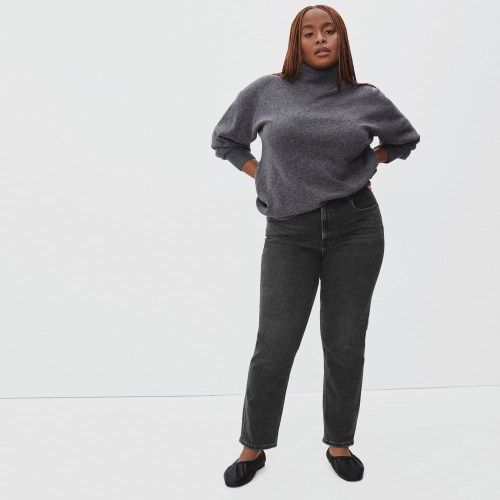 The Curvy Cheeky® Straight Jean | Washed Black | 28.5" Inseam