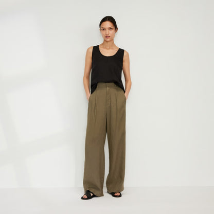 The Scoop Tank in Linen | Black