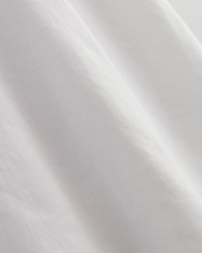 The Seamed Dress in Stretch Linen | White
